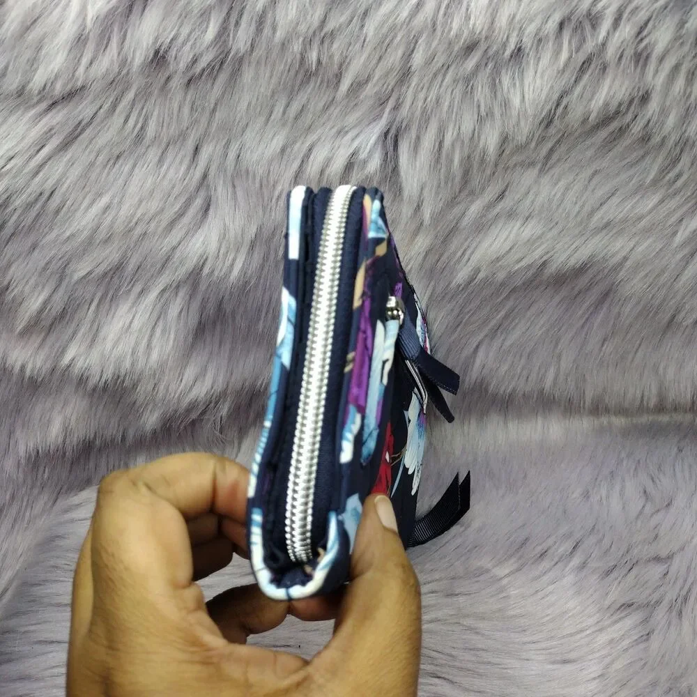 Vera Bradley RFID Turnlock & Zip Wallet - Mayfair in Bloom Navy Blue Twill - Picture 5 of 7